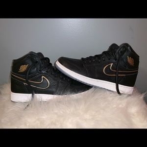 Jordan retro 1’s